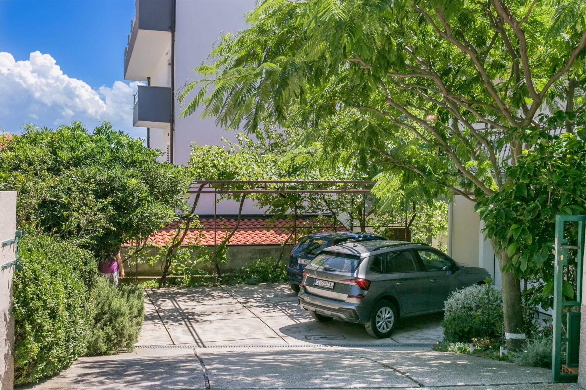 Apartments With A Parking Space Podstrana, Split - 17586 Exteriör bild