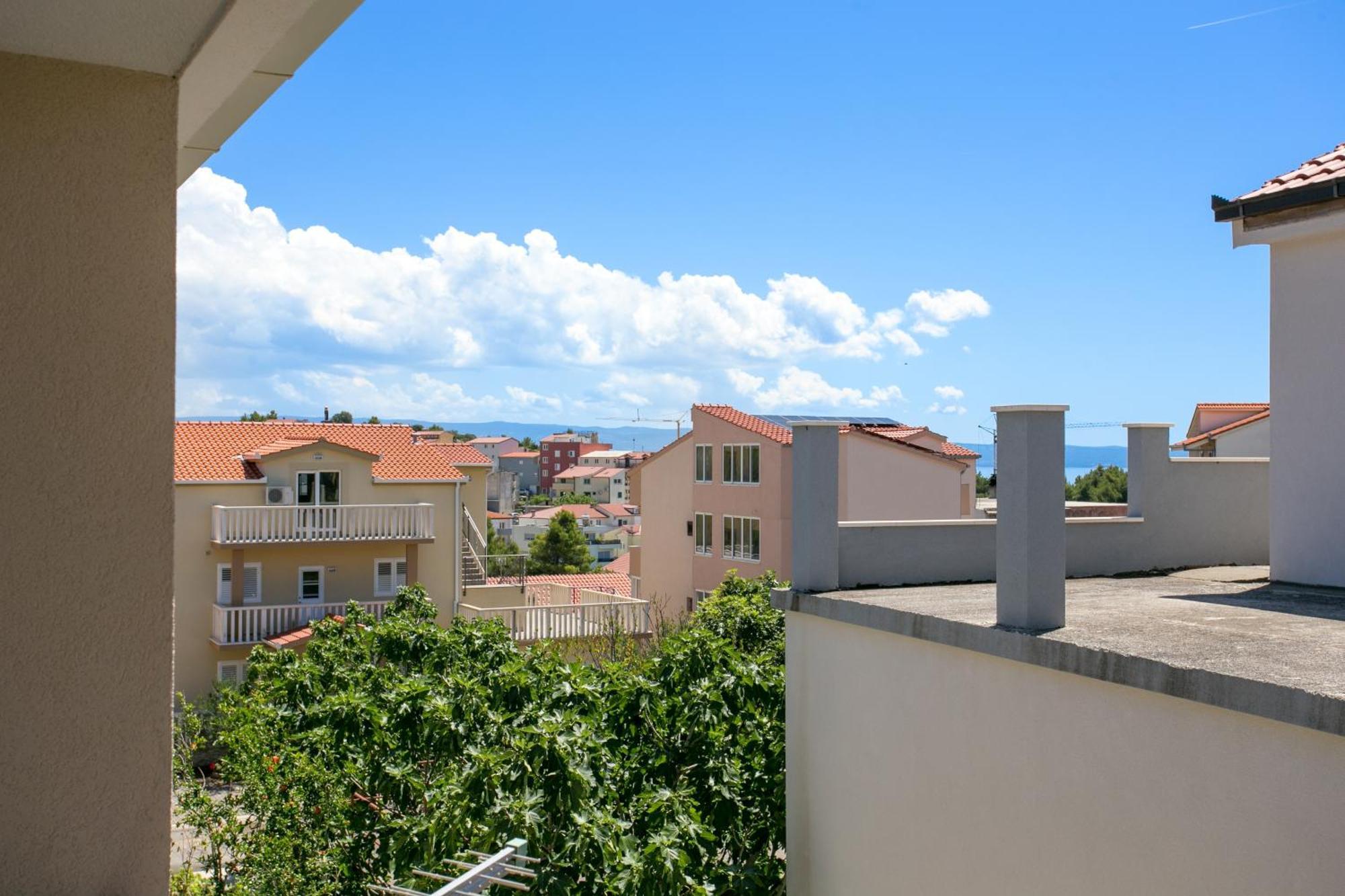 Apartments With A Parking Space Podstrana, Split - 17586 Exteriör bild